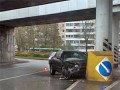 Пьяный автомобилист врезался в опору моста на Савелкинском проезде