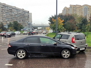 Девушка устроила ДТП на перекрестке с изменившейся схемой движения Девушка устроила ДТП на перекрестке с изменившейся схемой движения