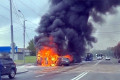 Две машины сгорели после столкновения на перекрестке у «Березки»