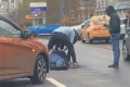 Пешеход-нарушитель попал под машину на улице Каменке