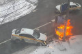 Автомобиль загорелся после лобового столкновения на Березовой аллее